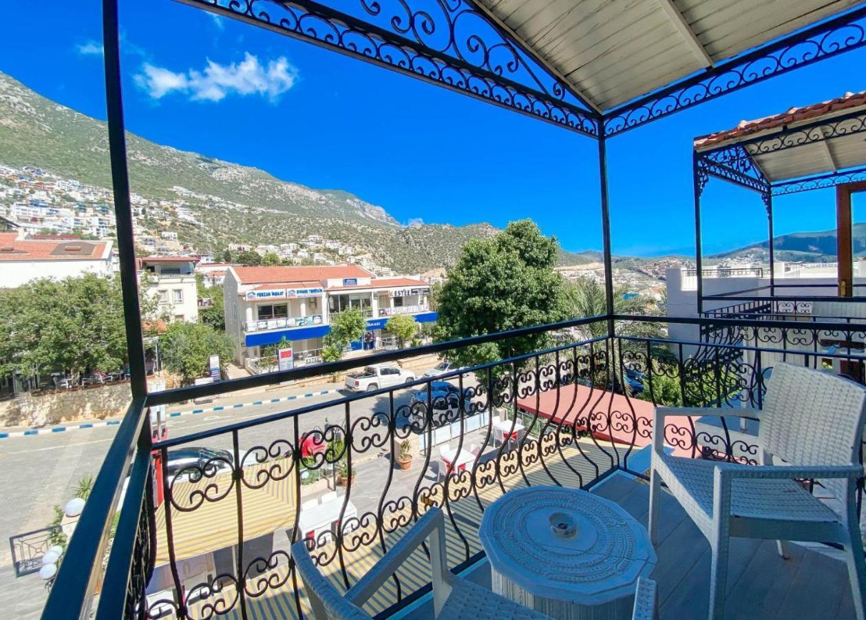 Nur Suites & Hotels Kalkan Esterno foto